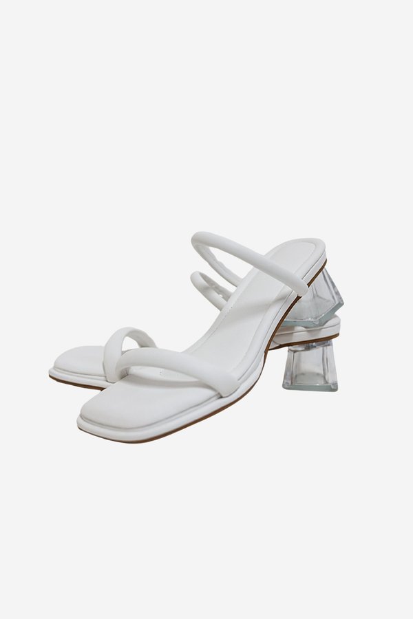 WISH SIGNATURE DUO STRAP GLASS BLOCK HEELS (5.5 CM) IN WHITE