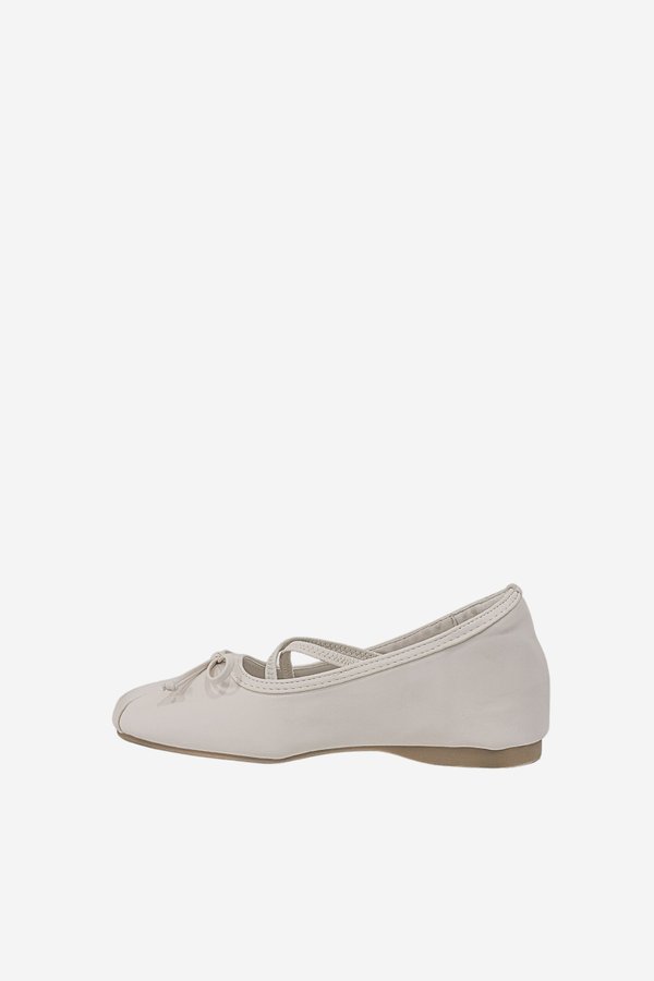 DESIRE BALLETCORE ELEVATED PUMPS (3.5 CM) IN IVORY