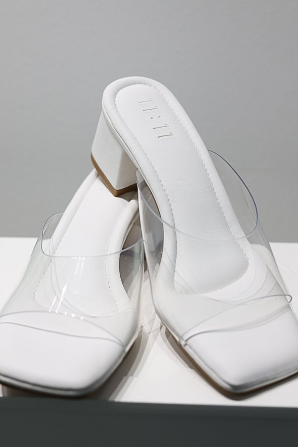 DREAM ELEVATE SLIM TRANSPARENT HEELS (5.5 CM) IN WHITE