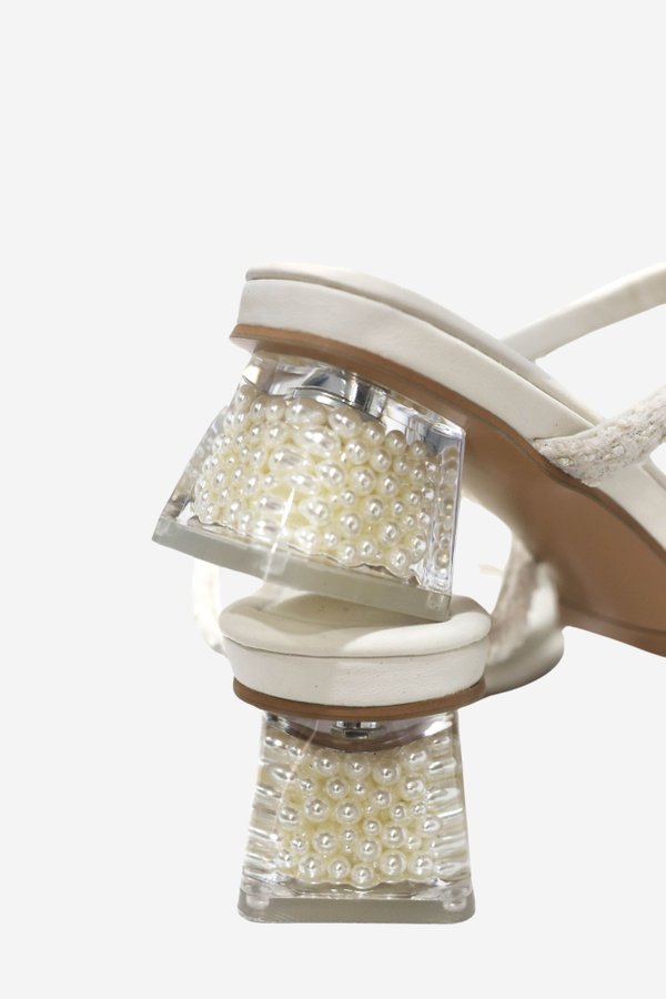 LIMITED EDITION: WISHING TWEED PEARLS DUO STRAP GLASS BLOCK HEELS (6 CM) IN IVORY CHAMPAGNE