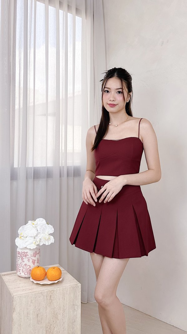 PX3638 Itzy V-Waist Pleated Skorts in Maroon