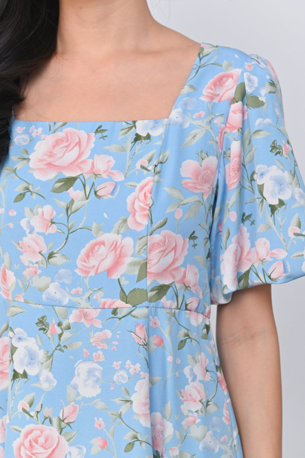 LEINA FLORAL SQUARE-NECK DRESS IN BLUE LEINA FLORAL SQUARE-NECK DRESS IN BLUE