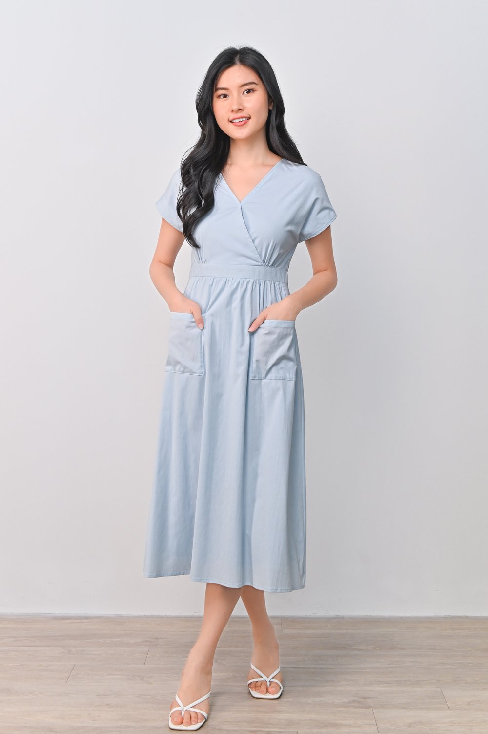 ASTA PATCH-POCKET DRESS IN BLUE