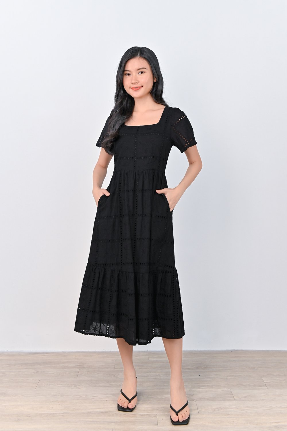 MELODY SLEEVED EYELET DRESS IN BLACK