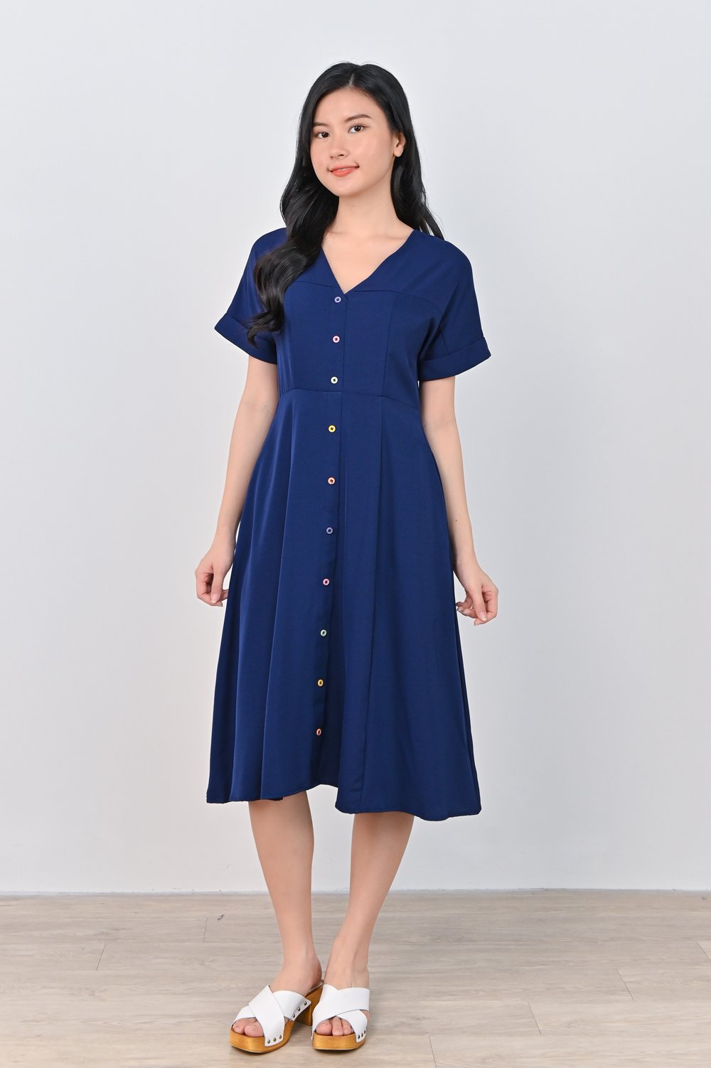 KALLA BUTTON DRESS IN NAVY KALLA BUTTON DRESS IN NAVY