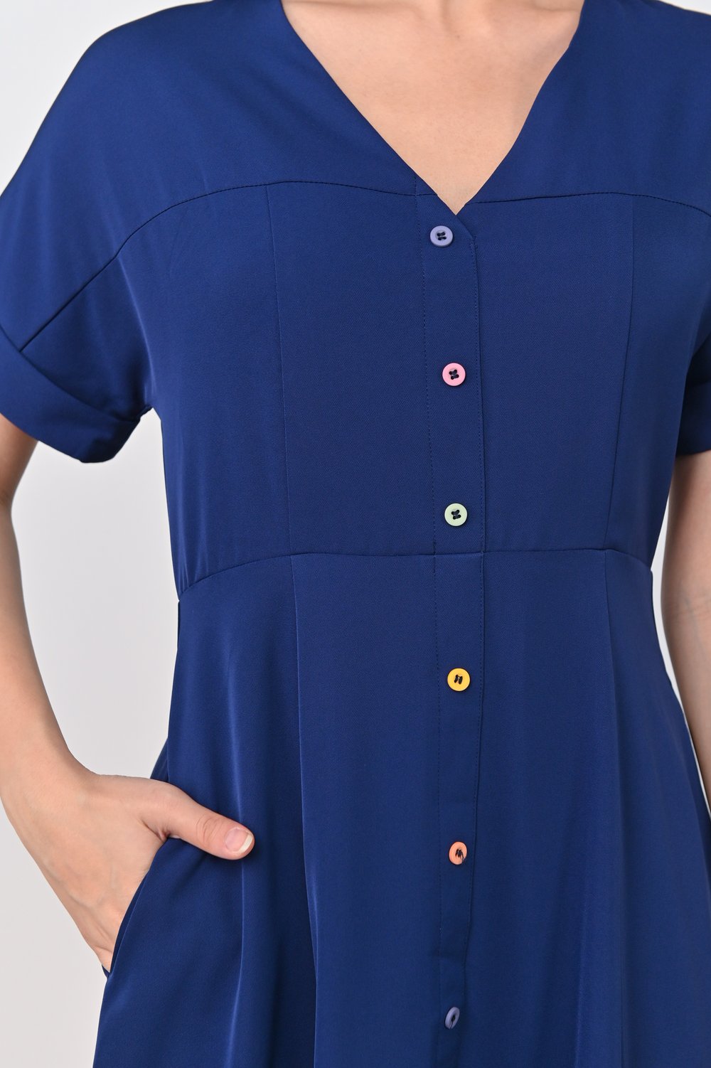 KALLA BUTTON DRESS IN NAVY KALLA BUTTON DRESS IN NAVY