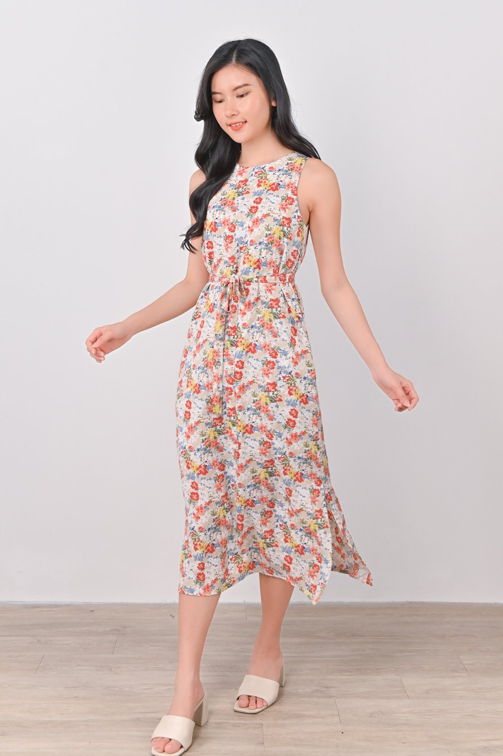 AVERYNA KHAKI FLORAL SIDE-SLIT MIDI DRESS
