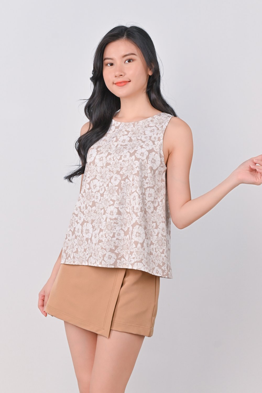 NUDE BLOOMS TWO-WAY TOP NUDE BLOOMS TWO-WAY TOP