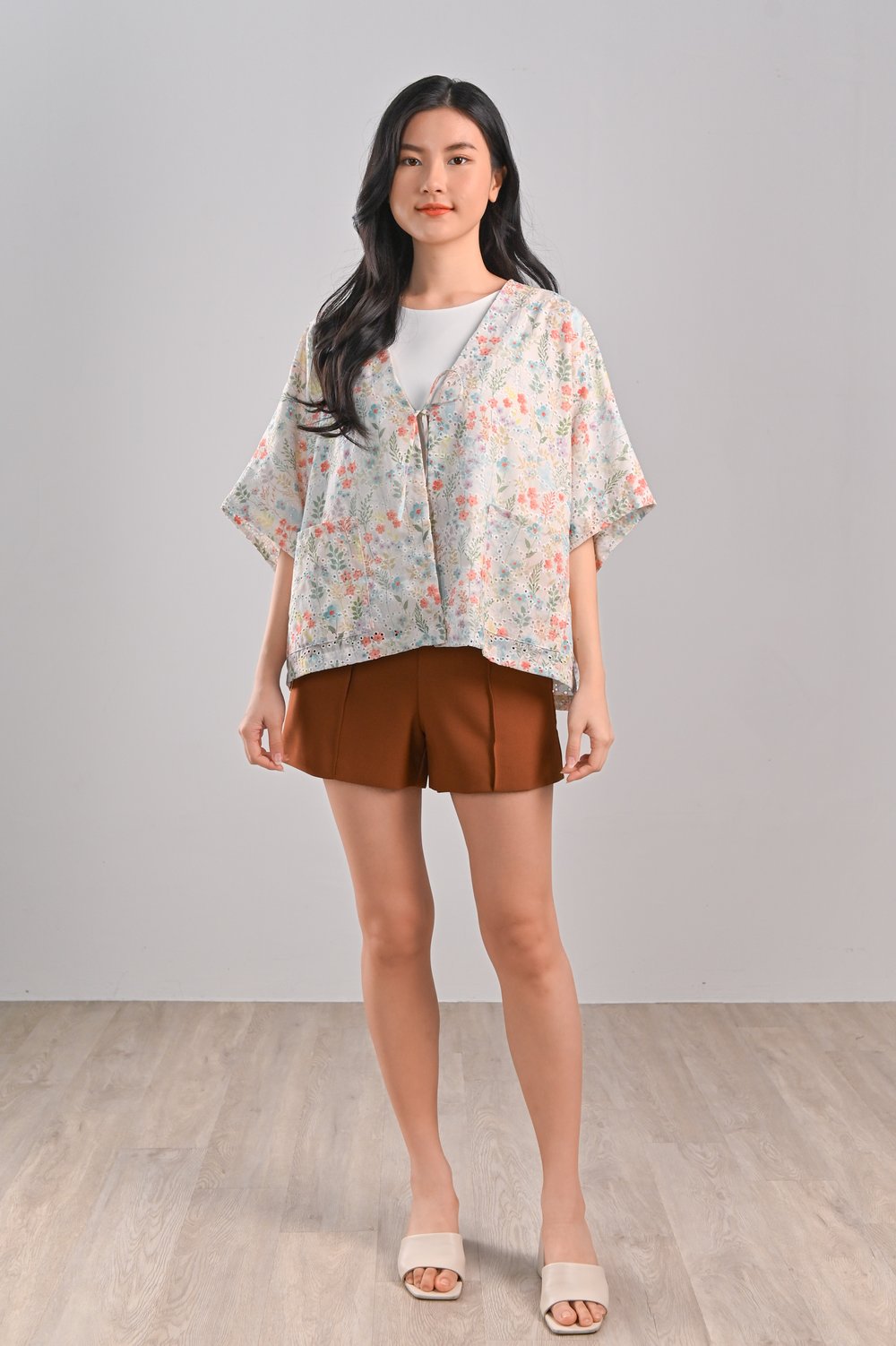CANUTTE FLORAL EYELET KIMONO IN COLOURFUL