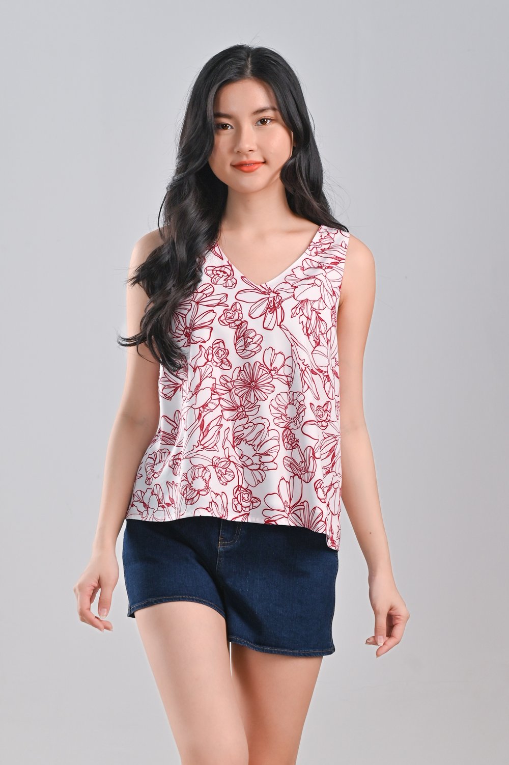 RED SKETCHED FLORALS TWO-WAY TOP RED SKETCHED FLORALS TWO-WAY TOP