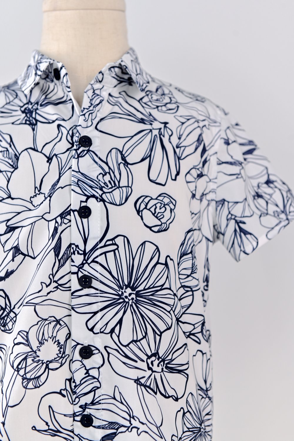 NAVY SKETCHED FLORALS KIDS’ SHIRT