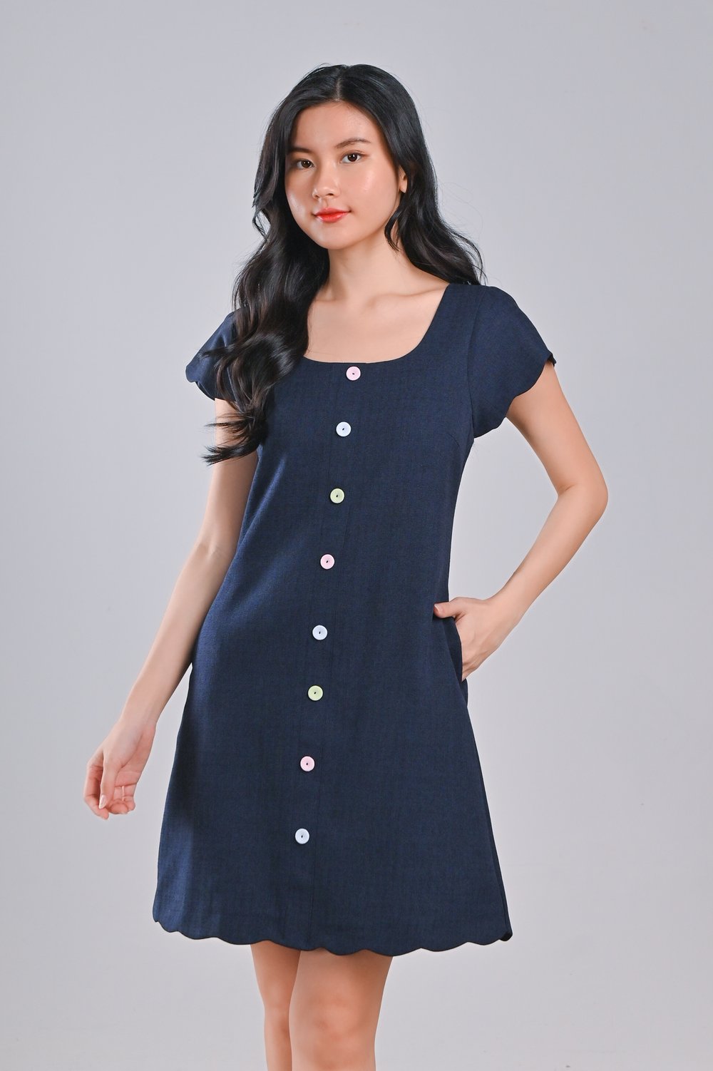 MOJA SCALLOP BUTTON DRESS IN NAVY