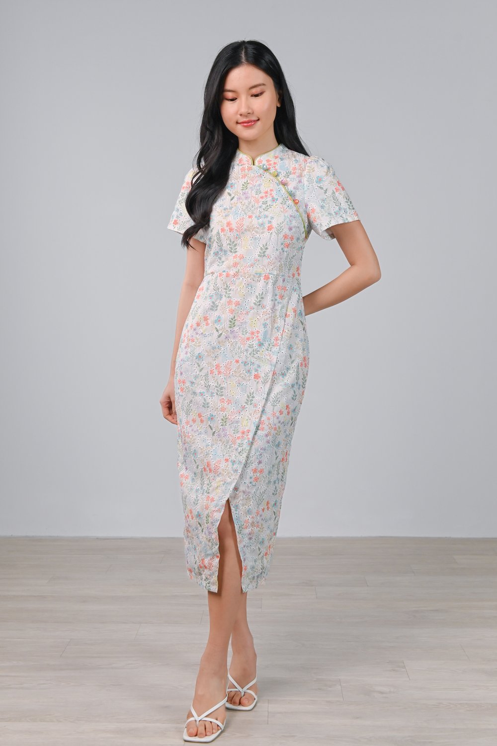 MINMIN SPRING FLORAL SLEEVED CHEONGSAM