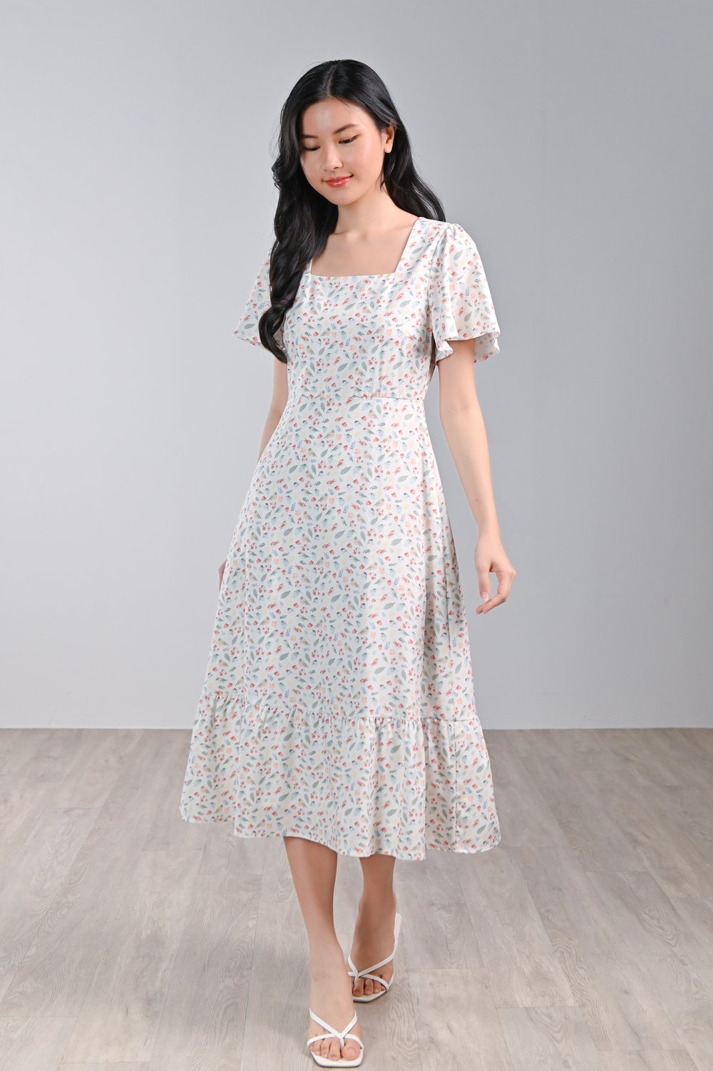 FRIENDS OF THE FOREST SQUARE-NECK DRESS