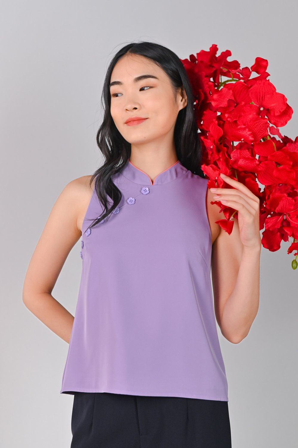 BEGONIA FLOWER-BUTTON CHEONGSAM TOP IN LAVENDER