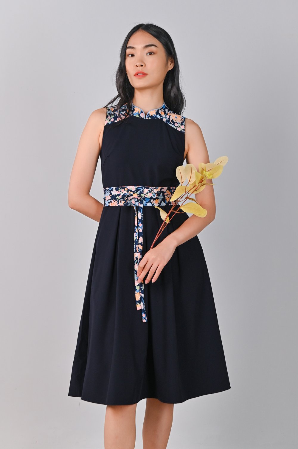 FANFAN NAVY PRINT BLOCK CHEONGSAM FANFAN NAVY PRINT BLOCK CHEONGSAM