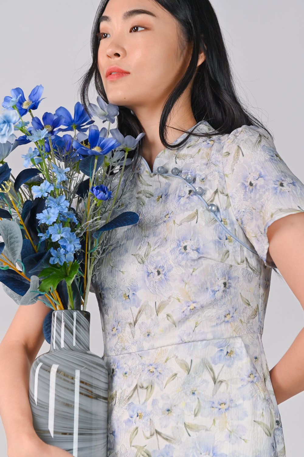 YINUO EMBOSSED CHEONGSAM IN BLUE YINUO EMBOSSED CHEONGSAM IN BLUE
