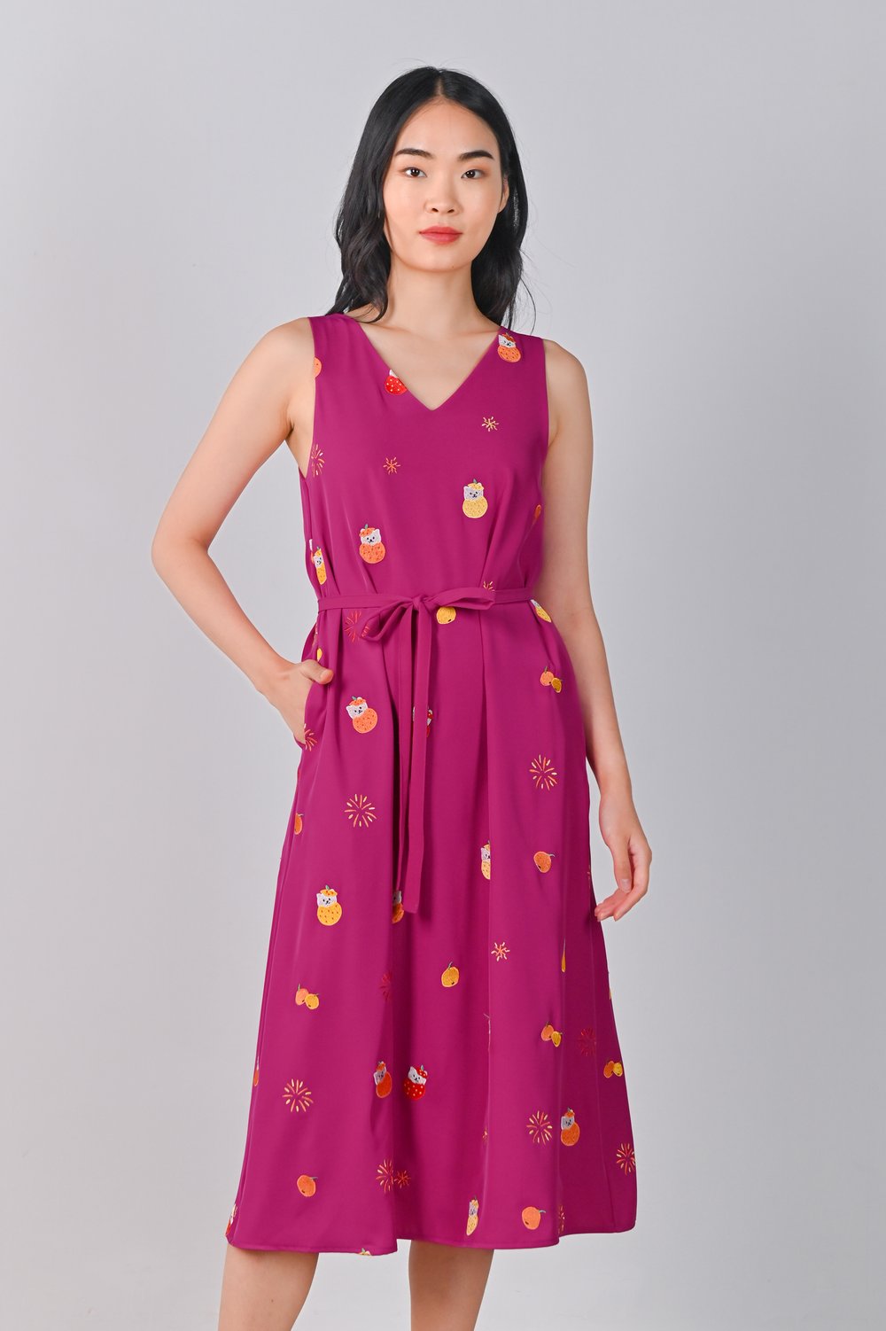 MAGENTA FORTUNE CAT EMB. TWO-WAY MIDI DRESS MAGENTA FORTUNE CAT EMB. TWO-WAY MIDI DRESS
