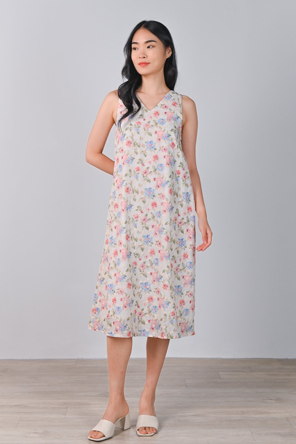 SPRING STITCH TWO-WAY MIDI DRESS SPRING STITCH TWO-WAY MIDI DRESS