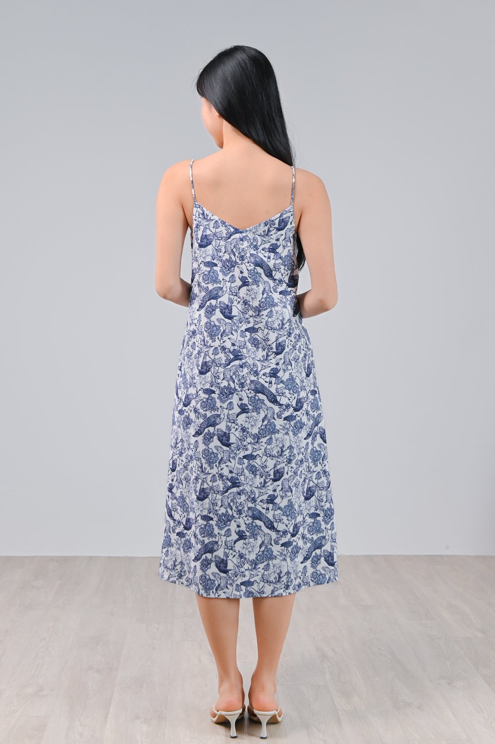 NAVY FEATHERED TALES TEXTURED SPAG DRESS NAVY FEATHERED TALES TEXTURED SPAG DRESS