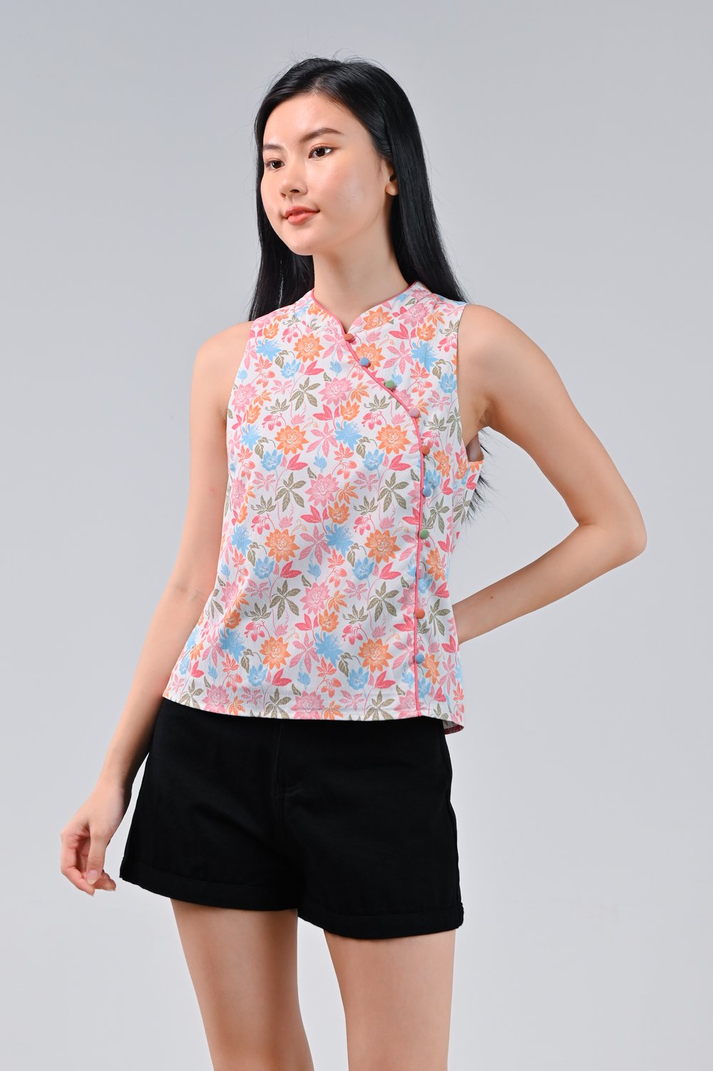 CAMY RAINBOW SLEEVELESS CHEONGSAM TOP CAMY RAINBOW SLEEVELESS CHEONGSAM TOP