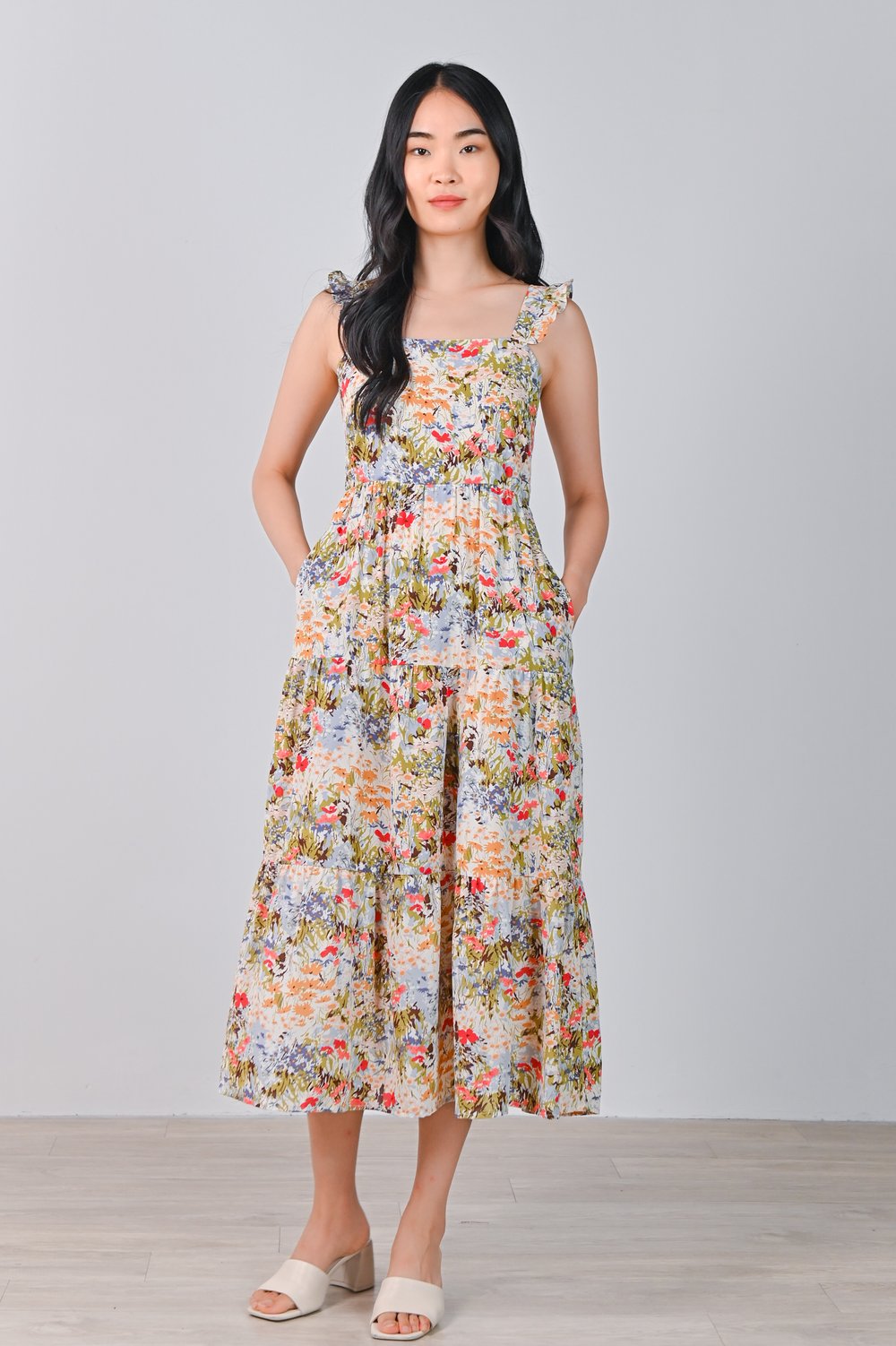 RYA FLORAL FRILL-STRAP TIERED DRESS IN CREAM RYA FLORAL FRILL-STRAP TIERED DRESS IN CREAM
