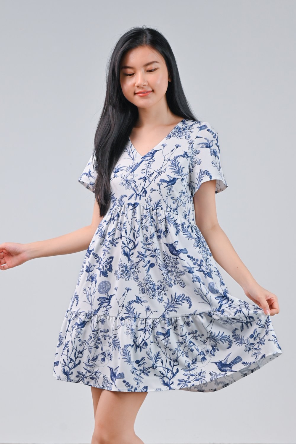 NAVY HUMMINGBIRD CURVED-WAIST FLOUNCE DRESS NAVY HUMMINGBIRD CURVED-WAIST FLOUNCE DRESS