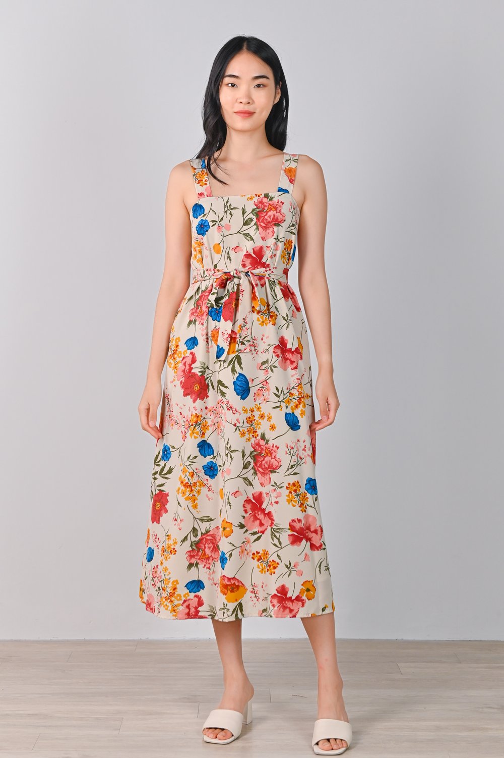 FREESIA THICK-STRAP MIDAXI IN CREAM FLORAL FREESIA THICK-STRAP MIDAXI IN CREAM FLORAL