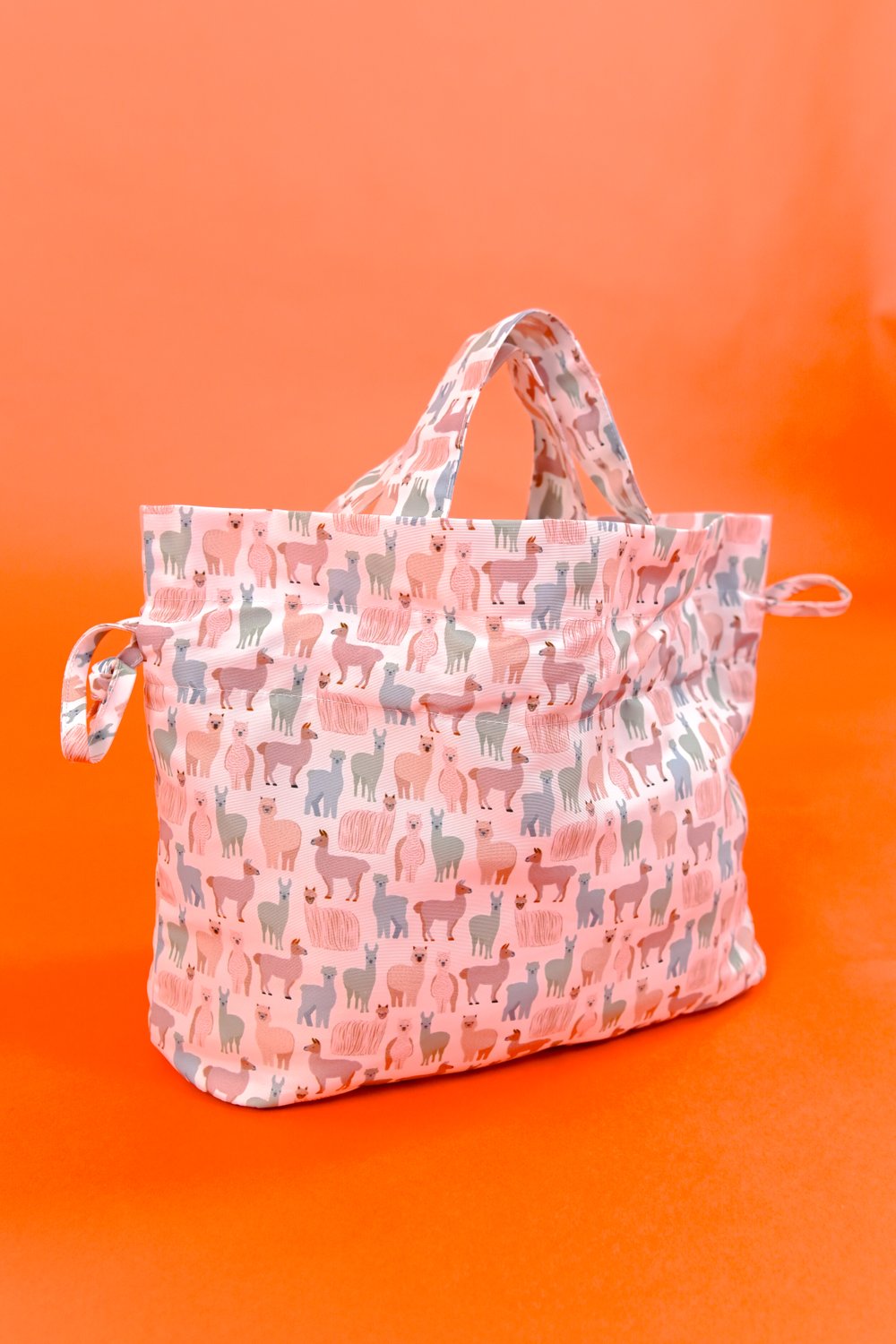 PASTEL LLAMA DUMPLING BAG PASTEL LLAMA DUMPLING BAG