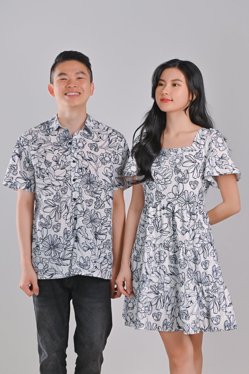 NAVY SKETCHED FLORALS BABYDOLL DRESS NAVY SKETCHED FLORALS BABYDOLL DRESS
