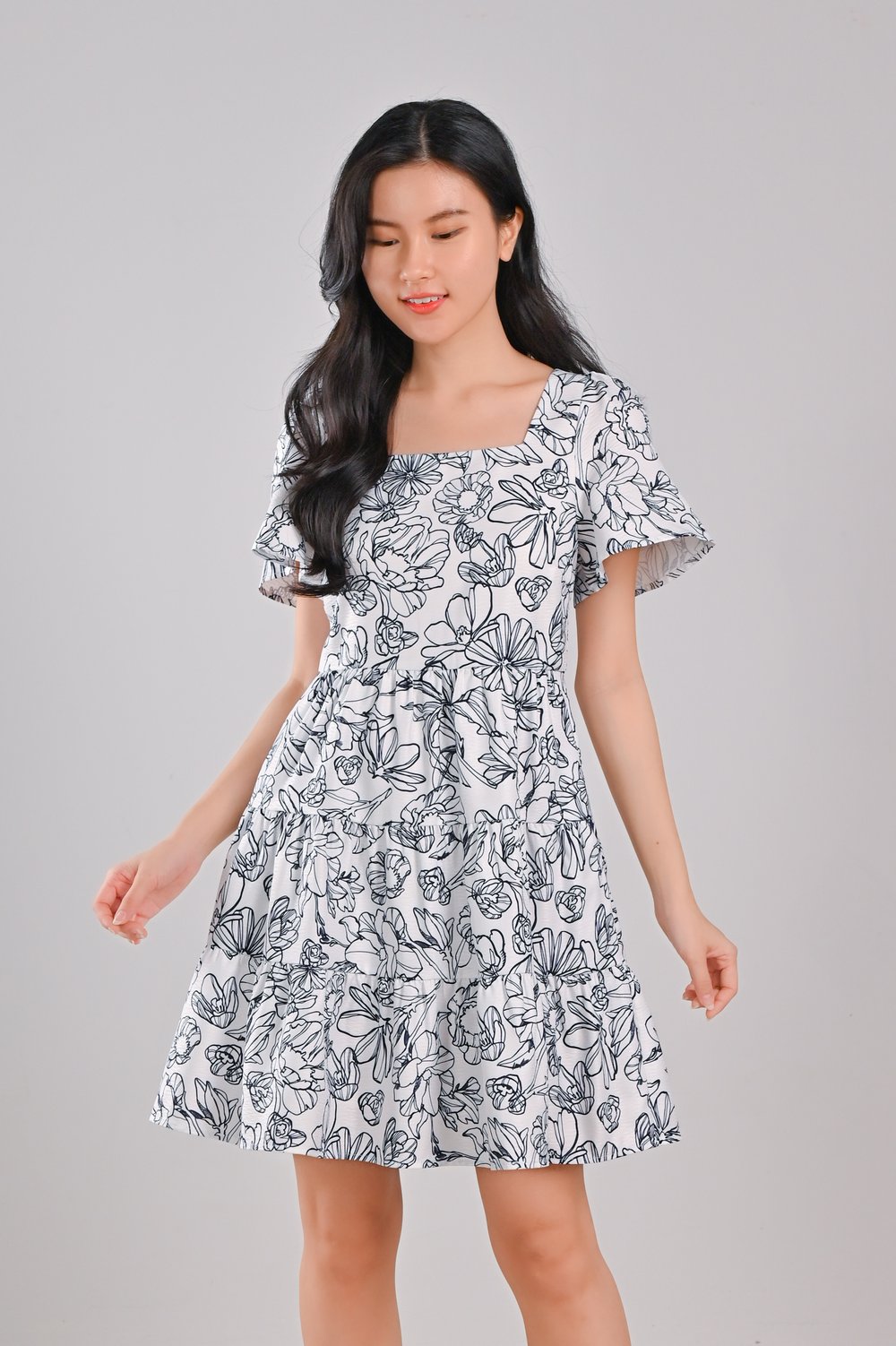 NAVY SKETCHED FLORALS BABYDOLL DRESS NAVY SKETCHED FLORALS BABYDOLL DRESS