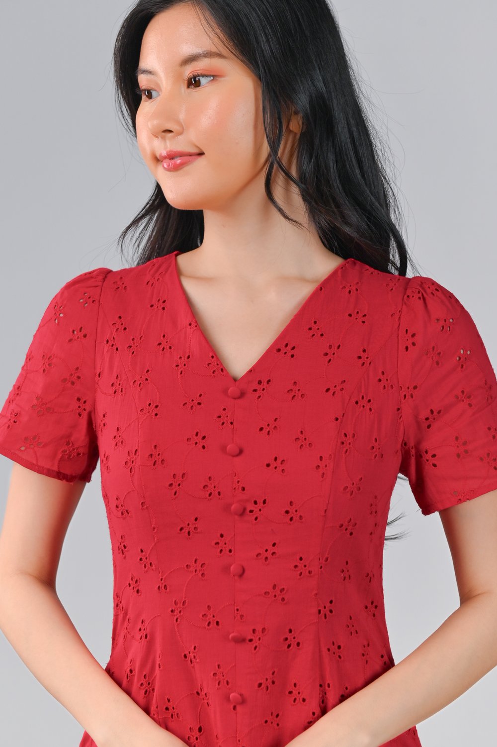 LUNARIA EYELET SLEEVED BUTTON DRESS IN RED LUNARIA EYELET SLEEVED BUTTON DRESS IN RED