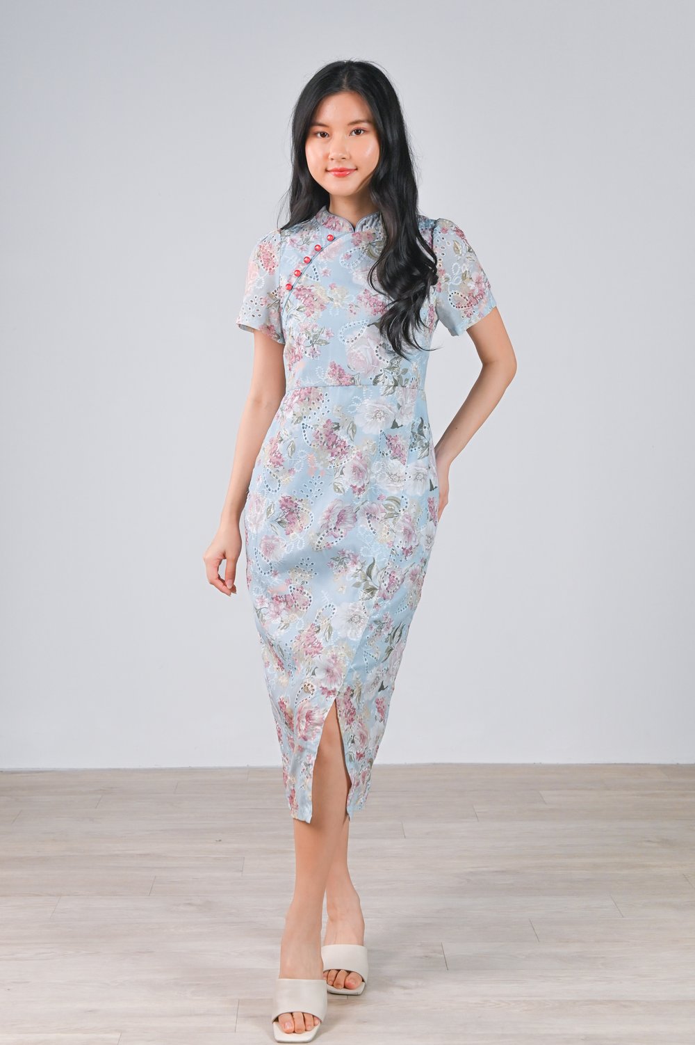 BRETTA BLUE FLORAL EYELET SLEEVED CHEONGSAM