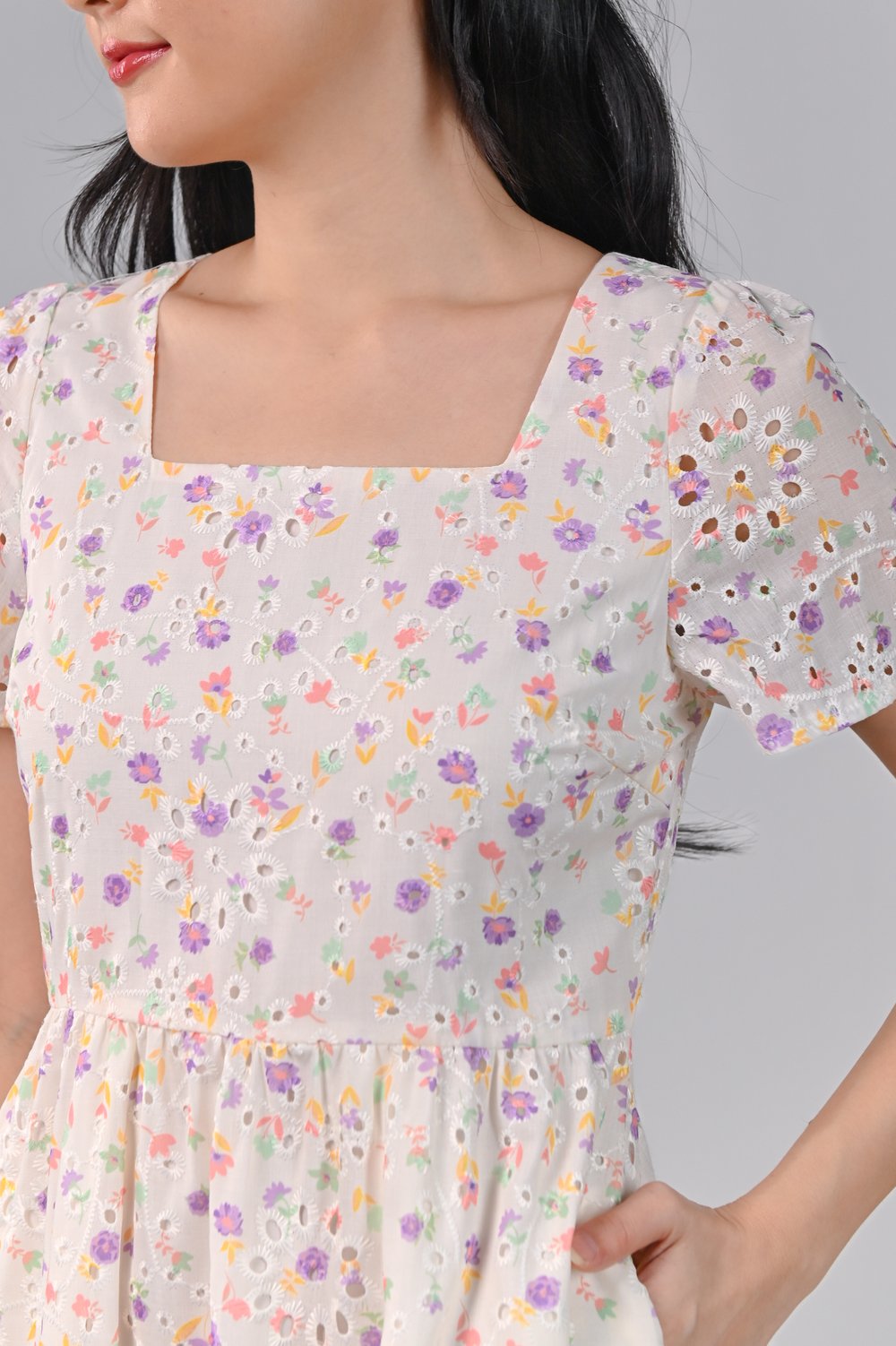 GUNNOR EYELET FLORAL SQUARE-NECK MIDAXI DRESS GUNNOR EYELET FLORAL SQUARE-NECK MIDAXI DRESS