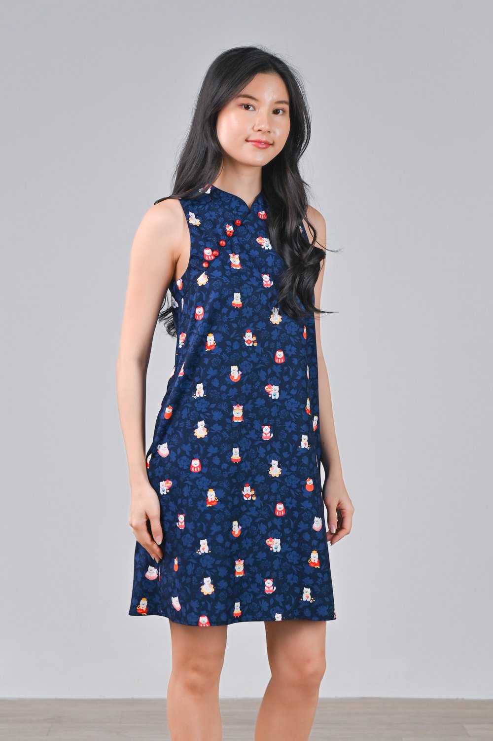 FORTUNE FLORAL CAT NAVY SLEEVELESS CHEONGSAM FORTUNE FLORAL CAT NAVY SLEEVELESS CHEONGSAM