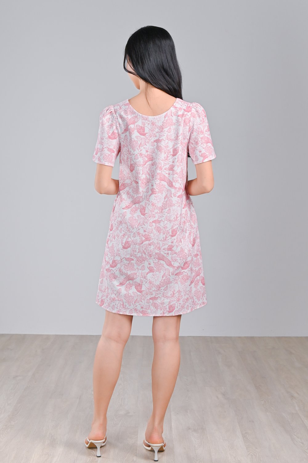 PINK FEATHERED TALES SLEEVED SHIFT DRESS PINK FEATHERED TALES SLEEVED SHIFT DRESS