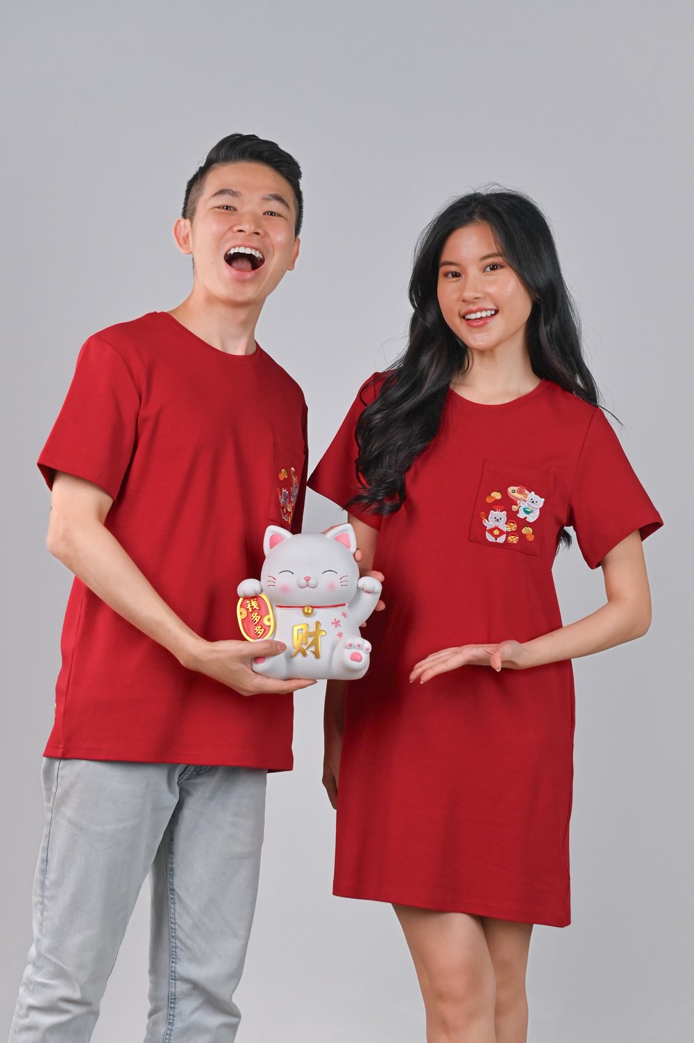 FOODIE FORTUNE CAT RED EMB. TEE DRESS FOODIE FORTUNE CAT RED EMB. TEE DRESS