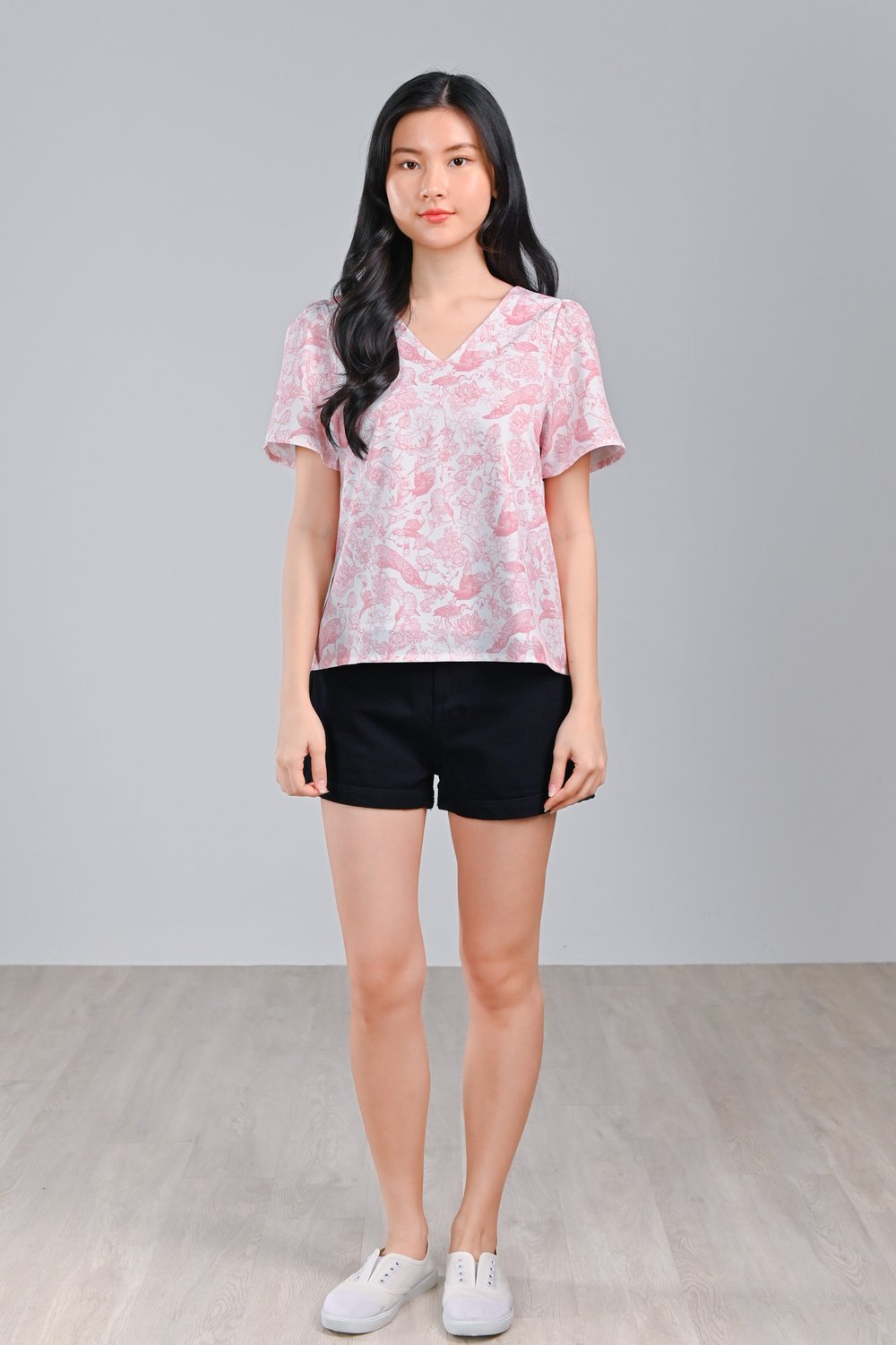 PINK FEATHERED TALES SLEEVED TOP PINK FEATHERED TALES SLEEVED TOP