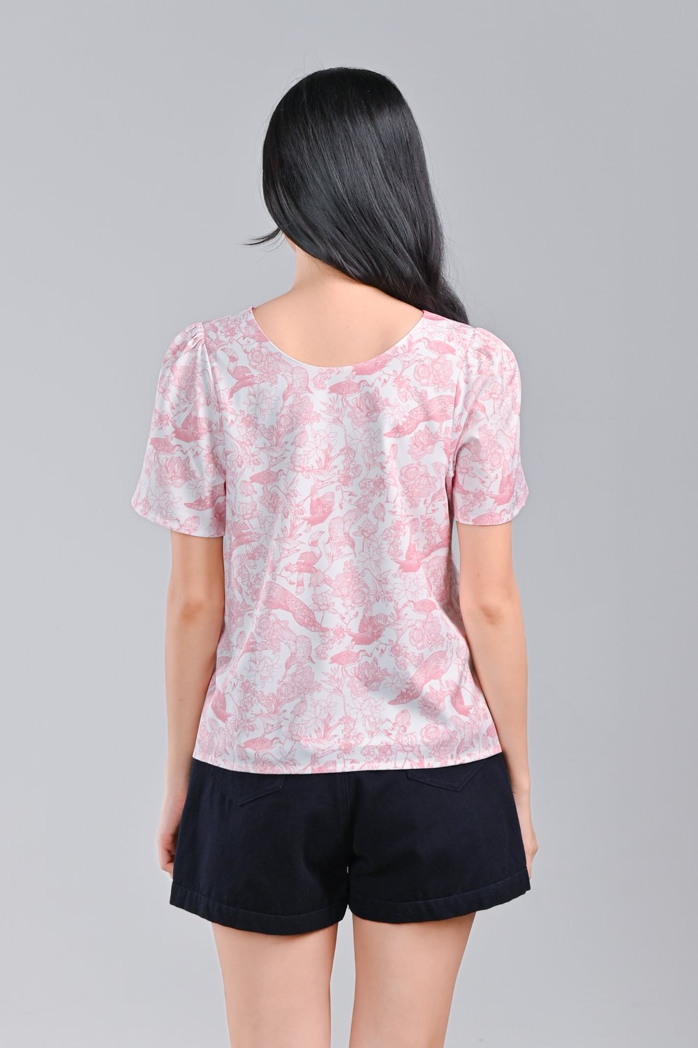 PINK FEATHERED TALES SLEEVED TOP PINK FEATHERED TALES SLEEVED TOP