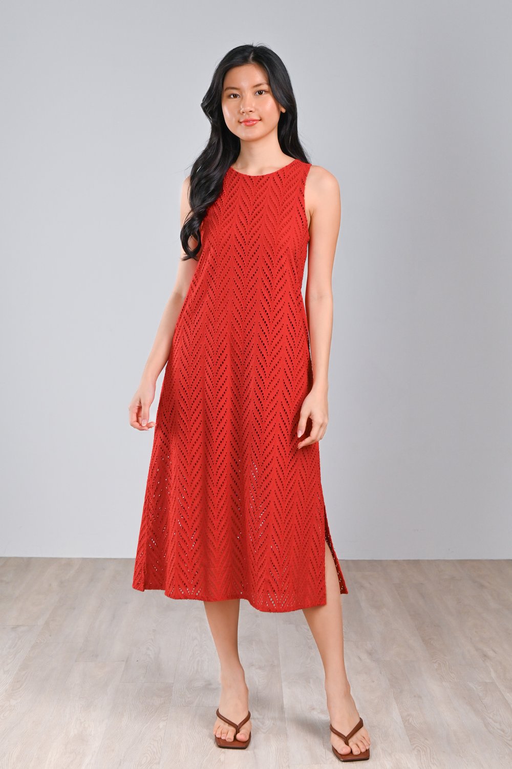 SINING EYELET SIDE-SLIT MIDI DRESS IN ORANGE-RED SINING EYELET SIDE-SLIT MIDI DRESS IN ORANGE-RED