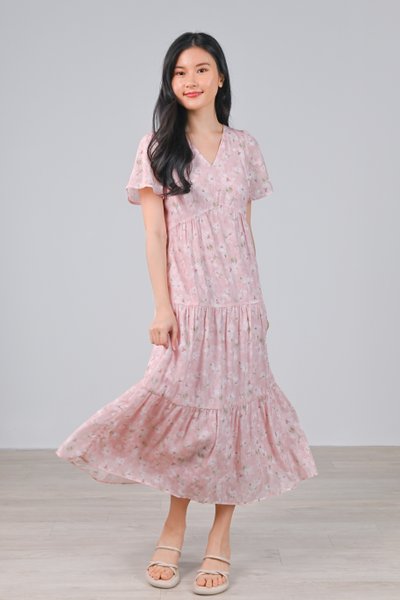 YULLA PINK FLORAL SLEEVED TIERED DRESS