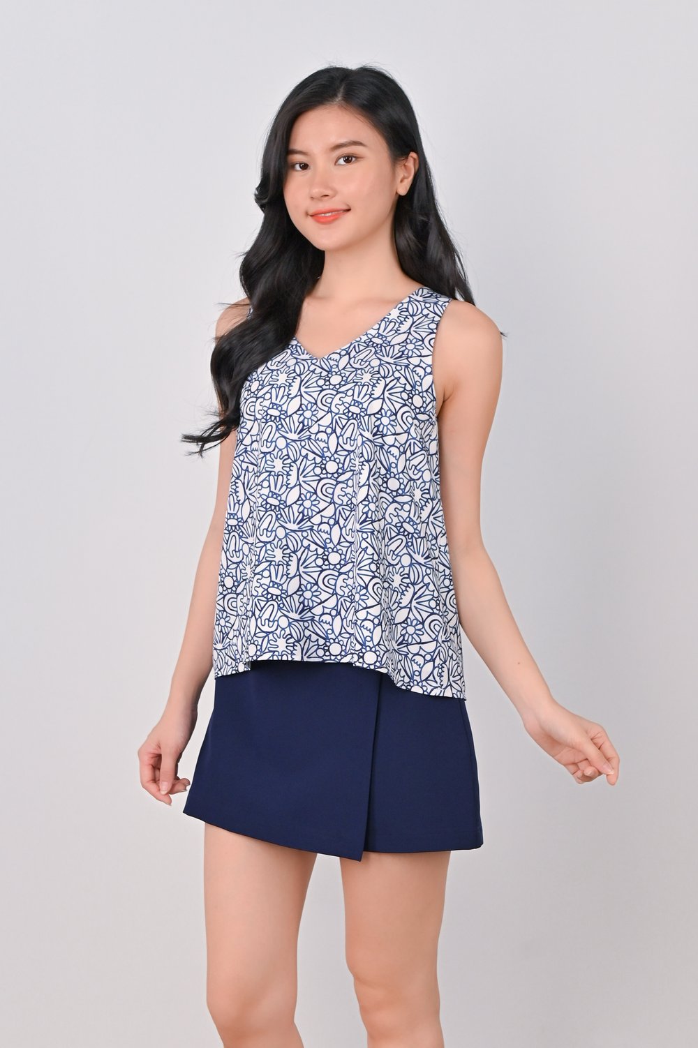 SUNFLOWER DOODLES TWO-WAY TOP SUNFLOWER DOODLES TWO-WAY TOP