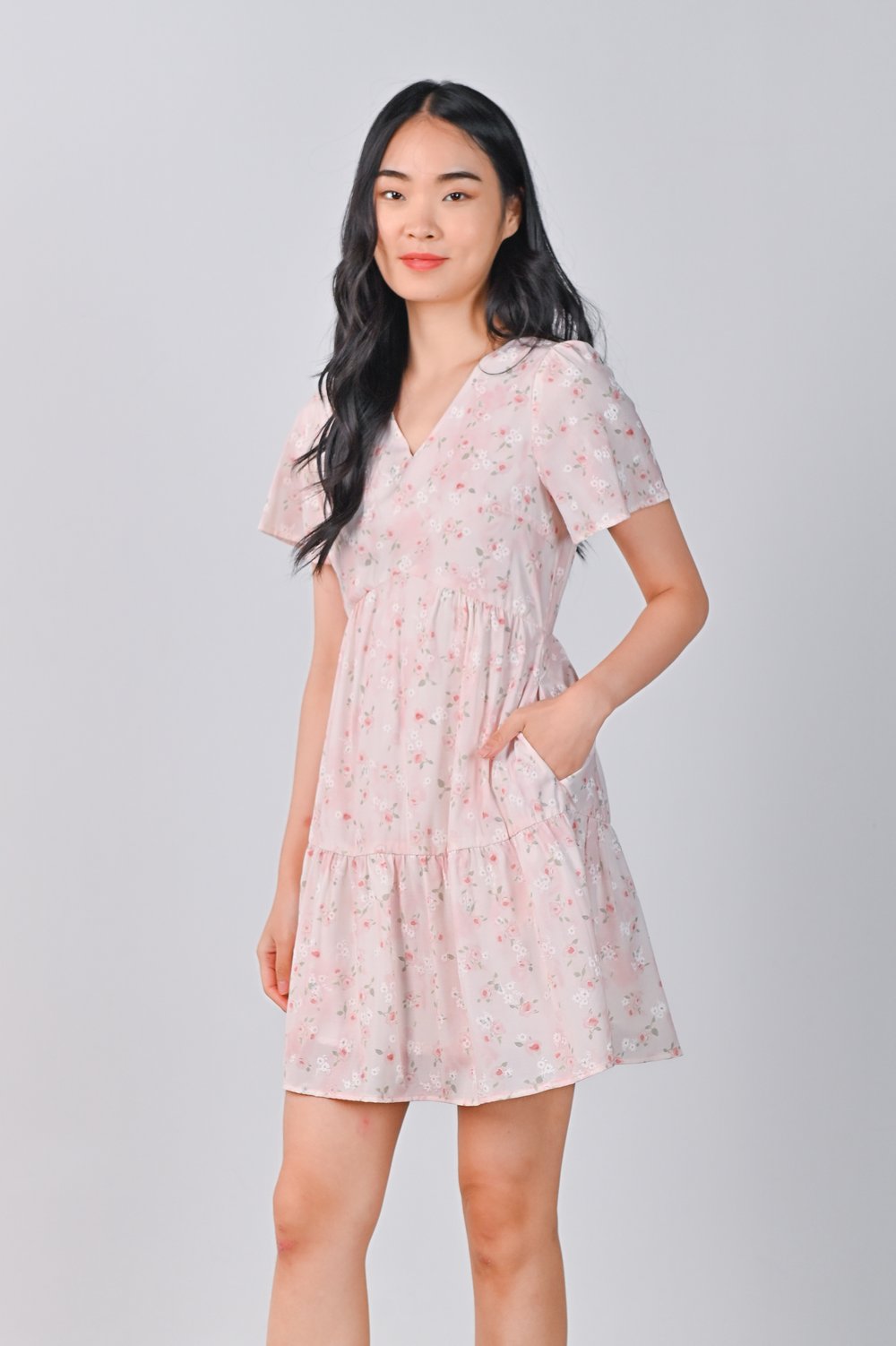ODELYA FLORAL SLEEVED DRESS IN PINK