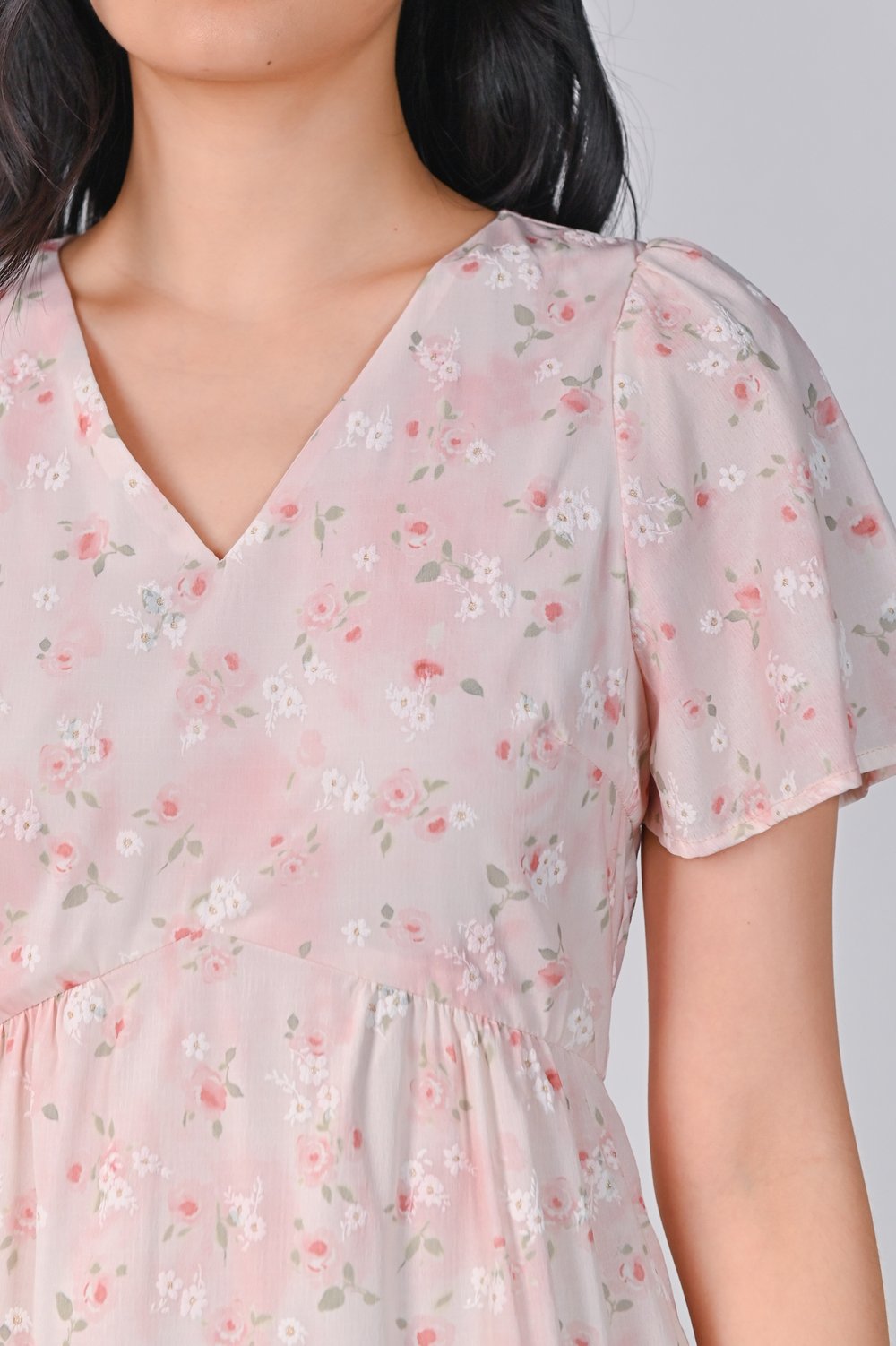 ODELYA FLORAL SLEEVED DRESS IN PINK