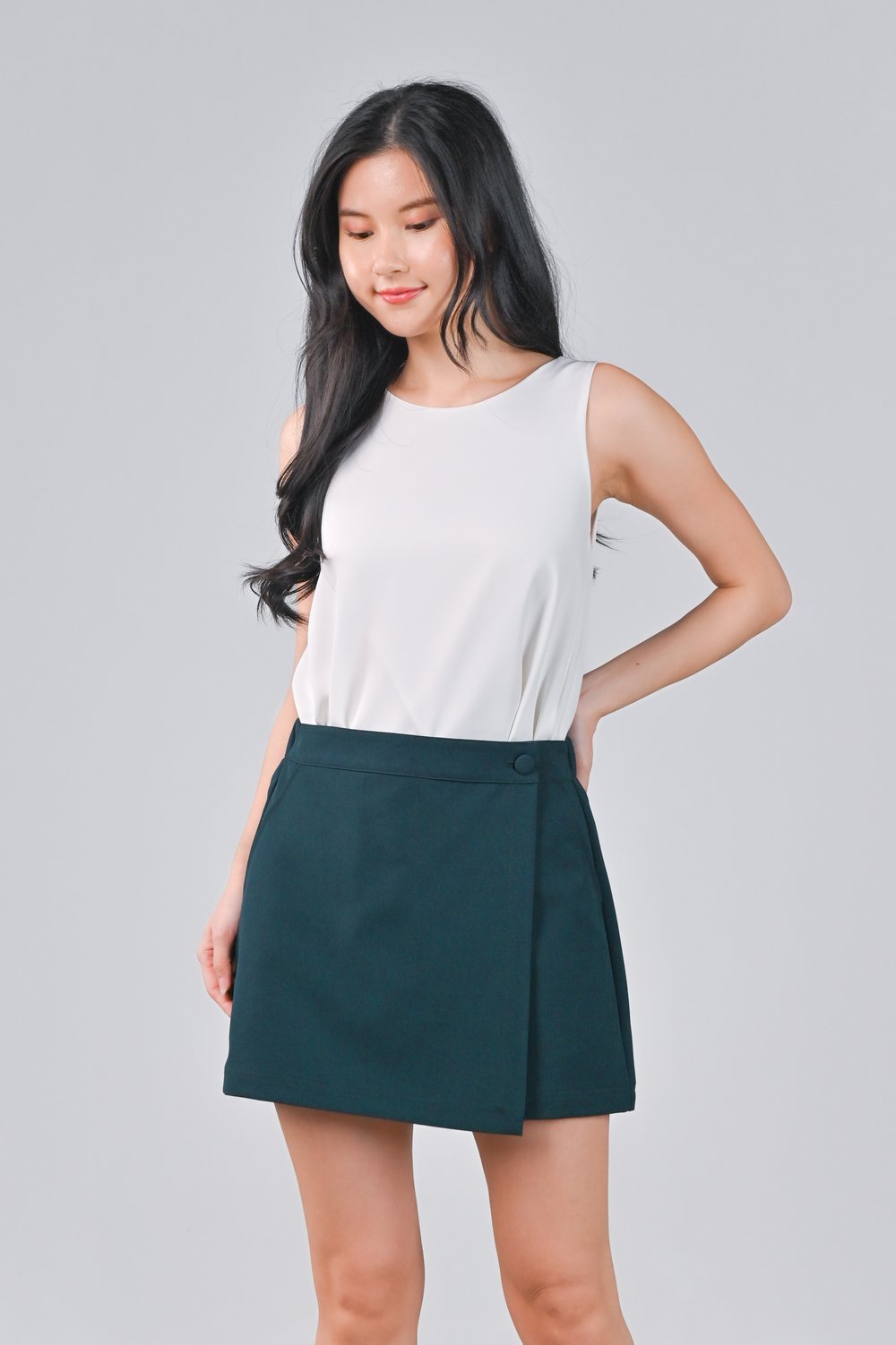 BECKS ELASTIC-BACK SKORTS IN FOREST GREEN BECKS ELASTIC-BACK SKORTS IN FOREST GREEN