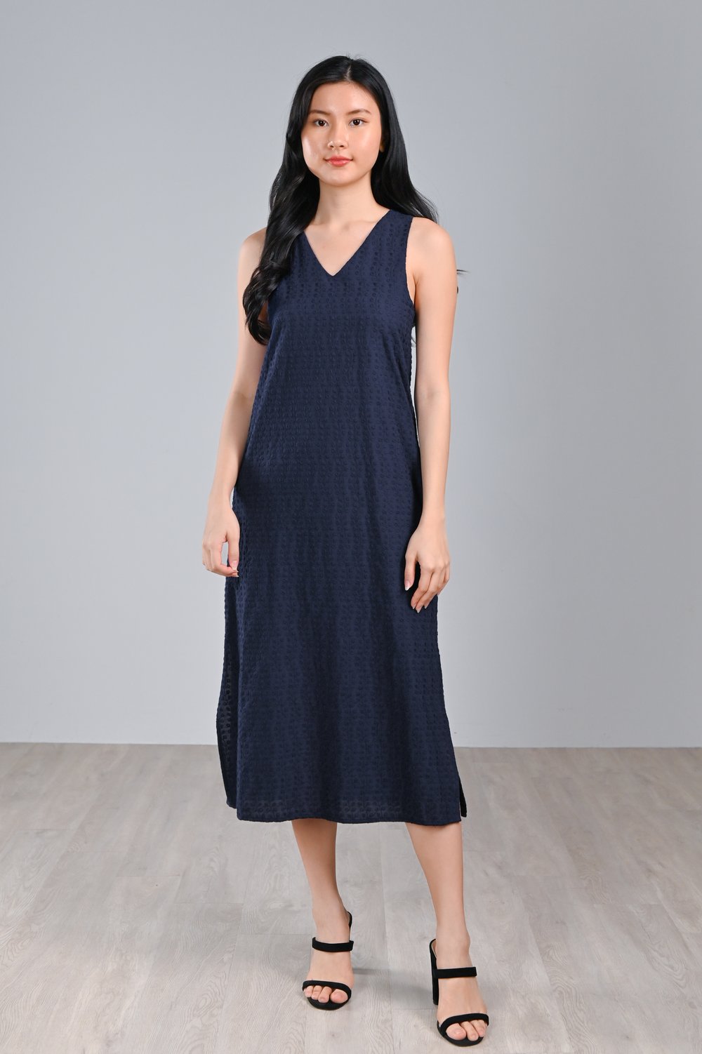 ANEMONE EMB. LEAVES SIDE-SLIT MIDI IN NAVY