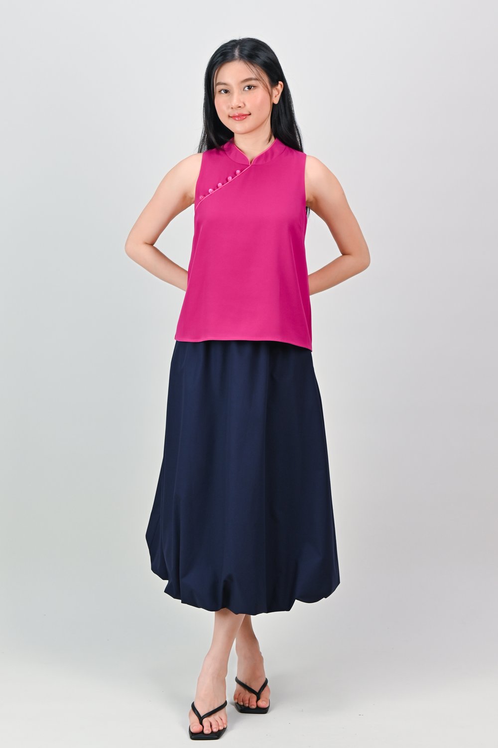 ZIYI SLEEVELESS CHEONGSAM TOP IN MAGENTA ZIYI SLEEVELESS CHEONGSAM TOP IN MAGENTA