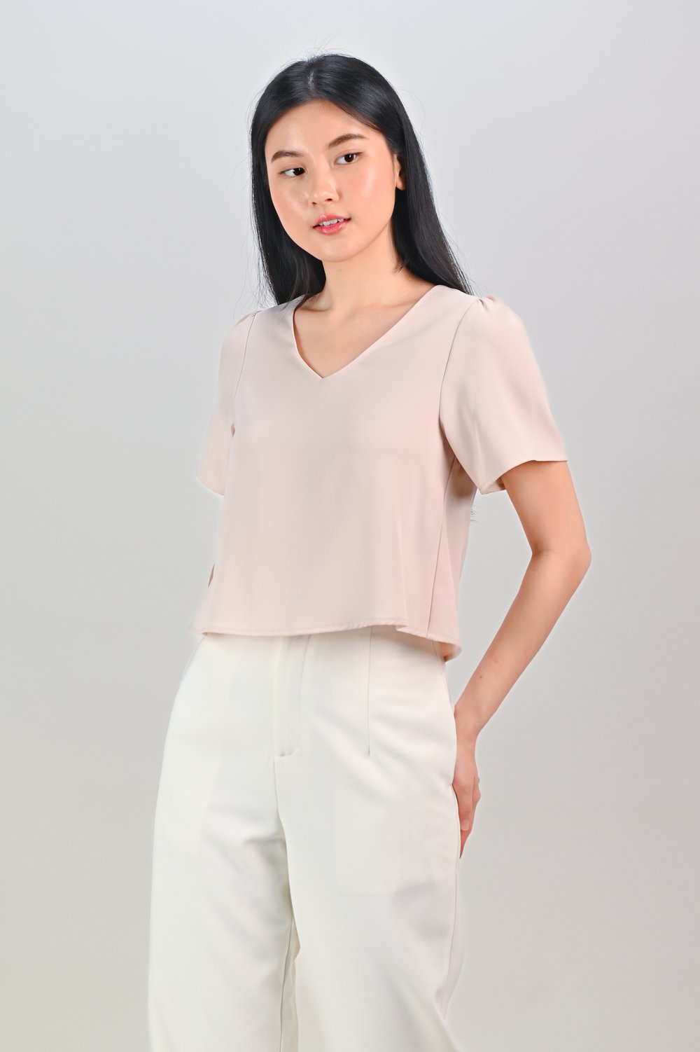 PEIPEI SLEEVED LAYERED TOP IN SAND PEIPEI SLEEVED LAYERED TOP IN SAND