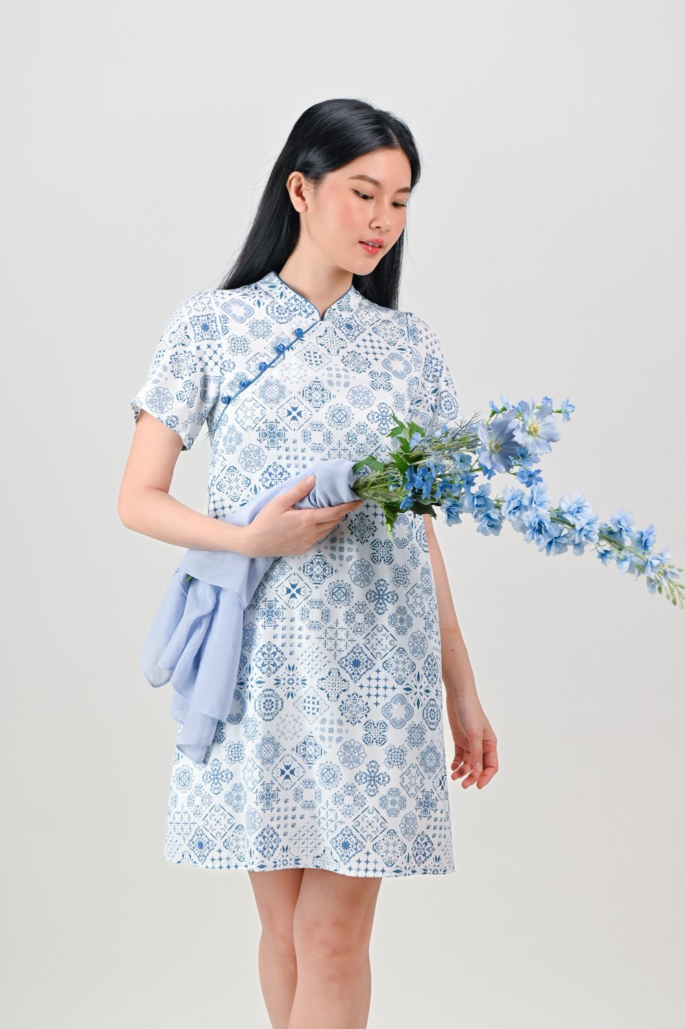 LISBON TILES SLEEVED SHIFT CHEONGSAM LISBON TILES SLEEVED SHIFT CHEONGSAM