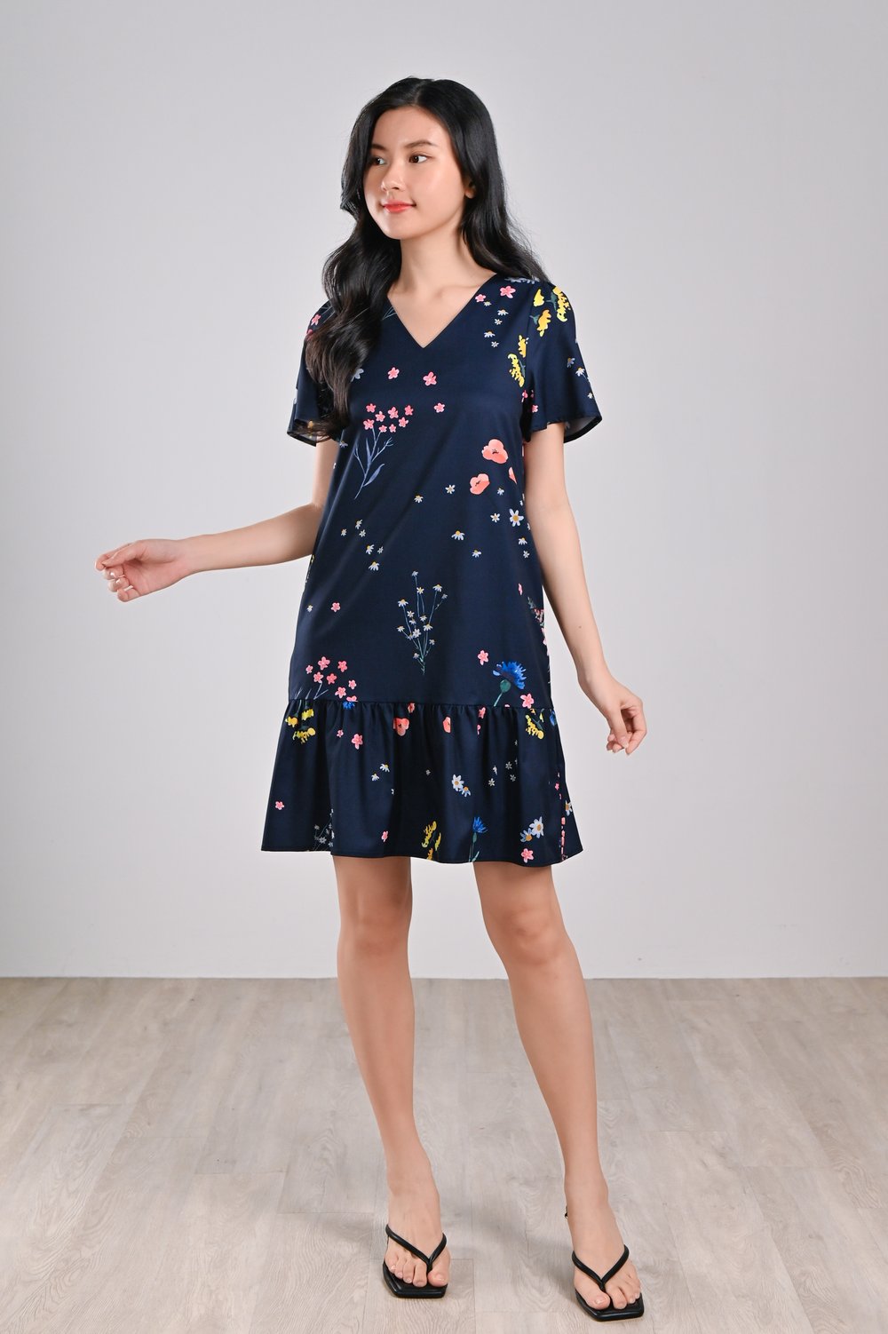 NAVY FRESH FLOWERS SLEEVED DROPWAIST DRESS